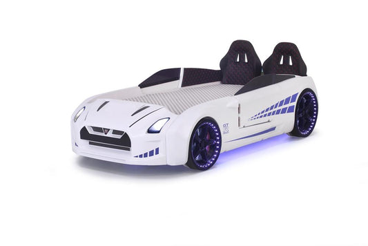 Einzelcontainerbett in Form eines weißen GTR-Sportwagens mit aufklappbaren Türen, inklusive Matratze.