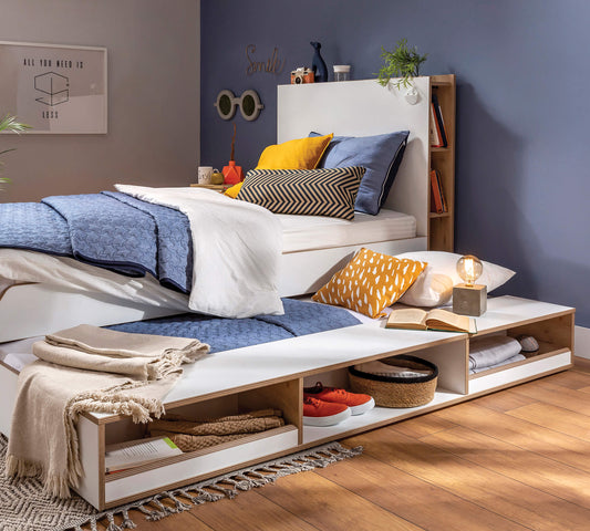 Moderates Ausziehbett mit Trennwänden (90 x 190 cm)