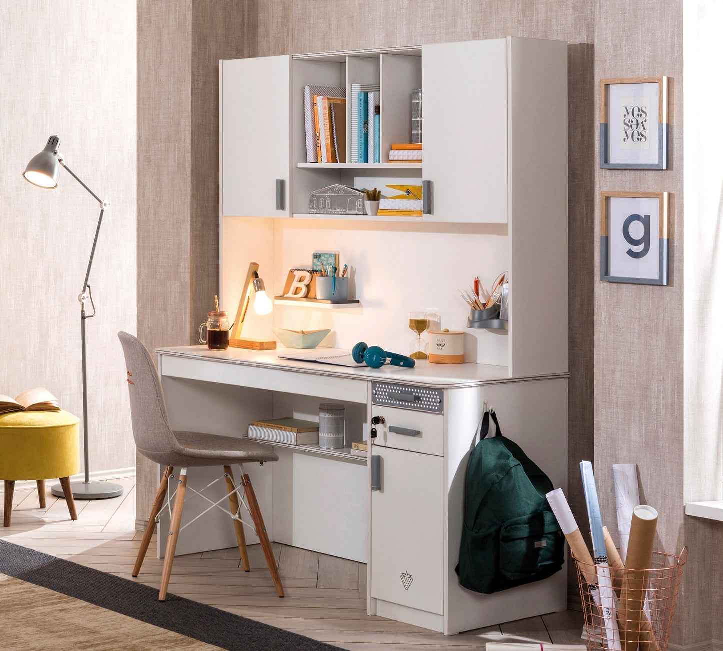Grand bureau blanc