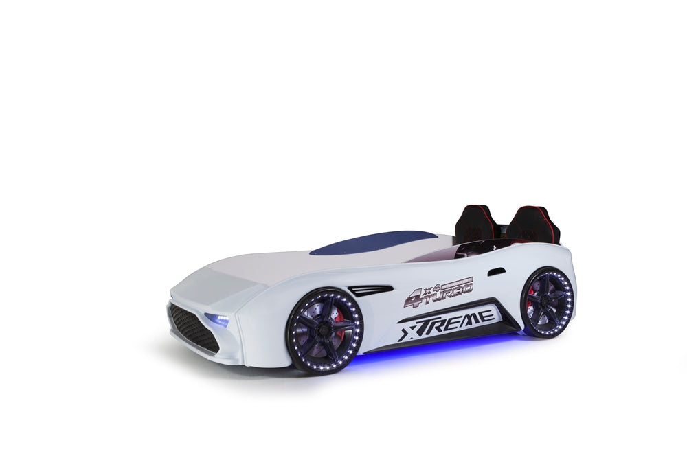 Einzelbett in Form eines ASTON-Sportwagens in Weiß, inklusive Matratze.