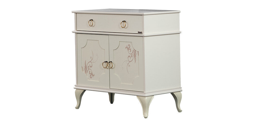 Komplettes Mädchenzimmer „New Alacati“ im romantischen Stil mit Einzelbett und dreitürigem Kleiderschrank.