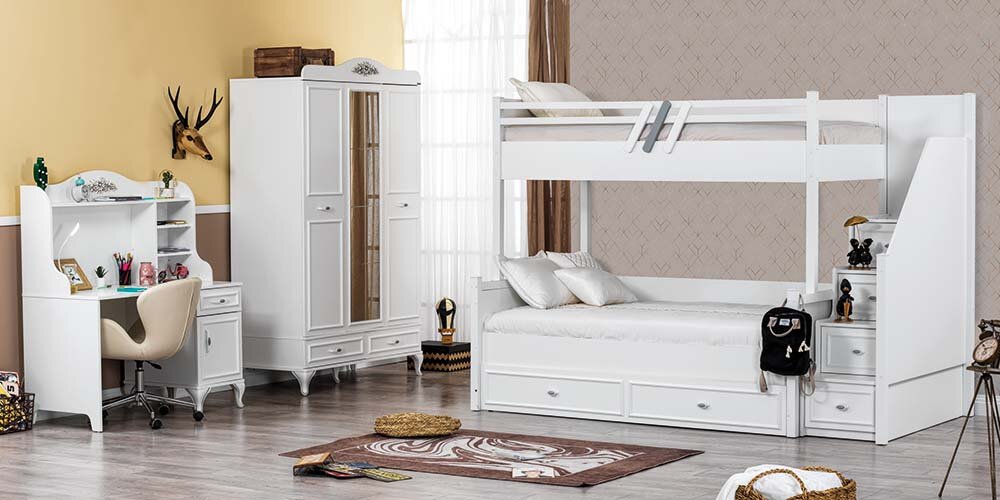 Komplettes Kinderzimmer „Angel“ mit klassischem weißen Kompakt-Etagenbett, funktional, platzsparend.