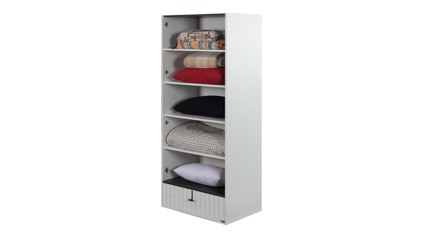 Komplettes „cooles“ Jungenschlafzimmer mit modernem Eckkleiderschrank in Schwarz und Weiß.