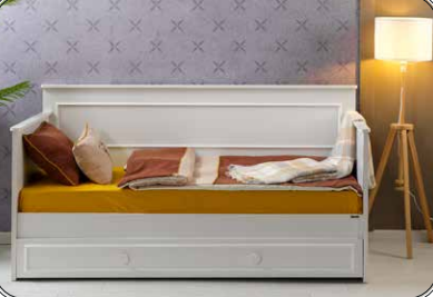 Komplettes Kinderzimmer im Landhausstil „Golf“ in Weiß mit Schlafsofa.