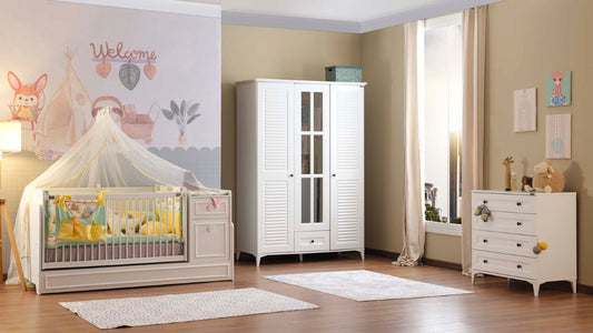 Chambre nouveau-né complète "Junior baby" de style colonial en blanc avec lit de croissance et table à langer intégrée.