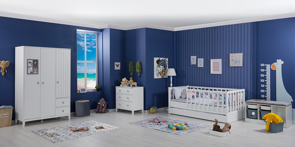 Montessori-Schlafzimmer für Jungen/Mädchen „Luna“, weiße Farbe.