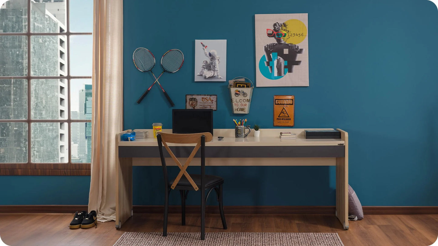 Chambre d'enfant complète "Ares", style moderne et fonctionnel avec lit pont en chêne clair, beige et noir.