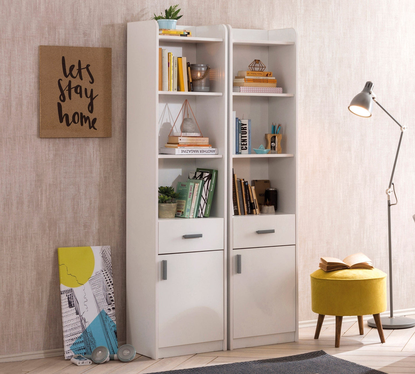 Weißes Bücherregal