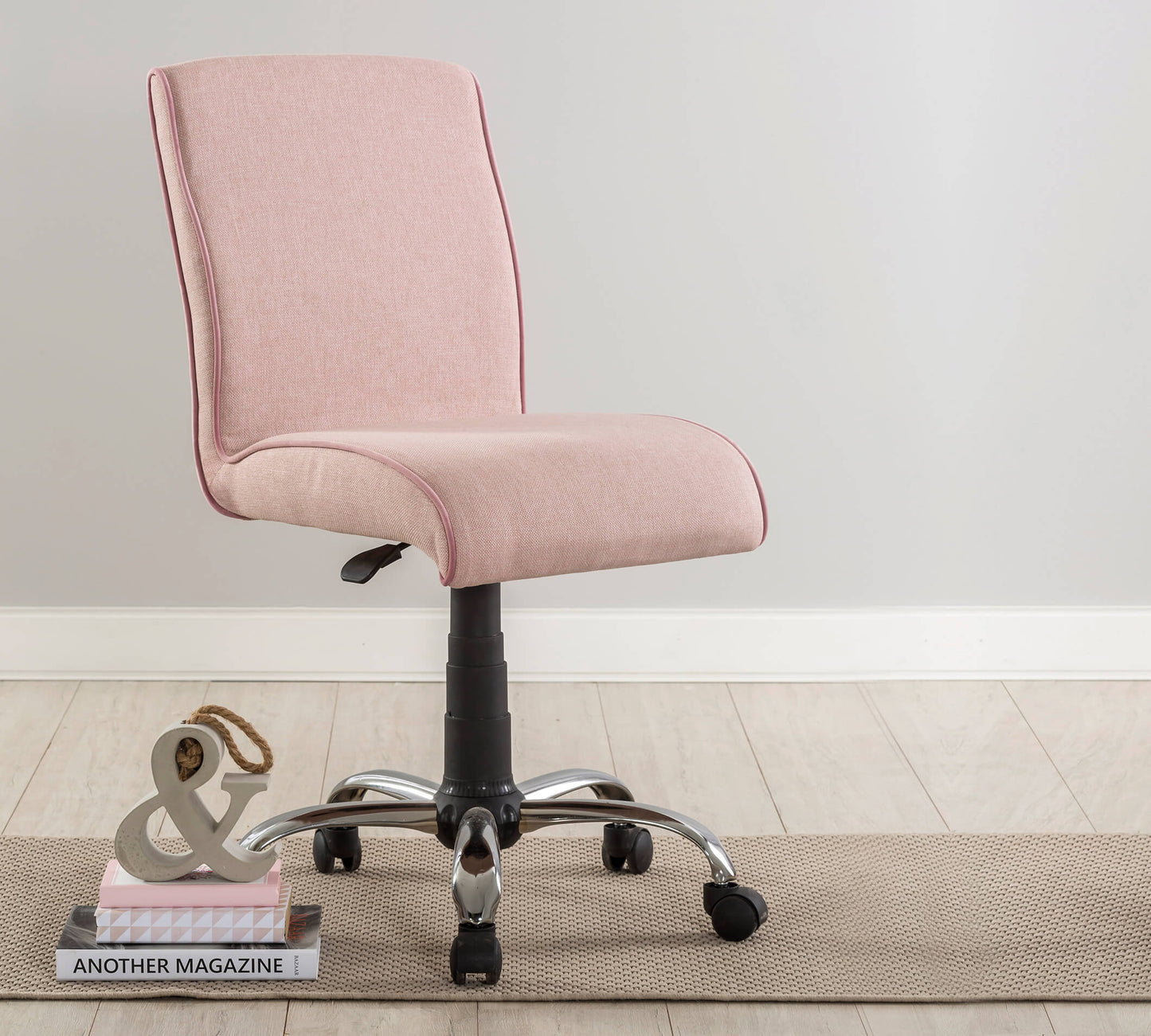 Fauteuil moelleux rose