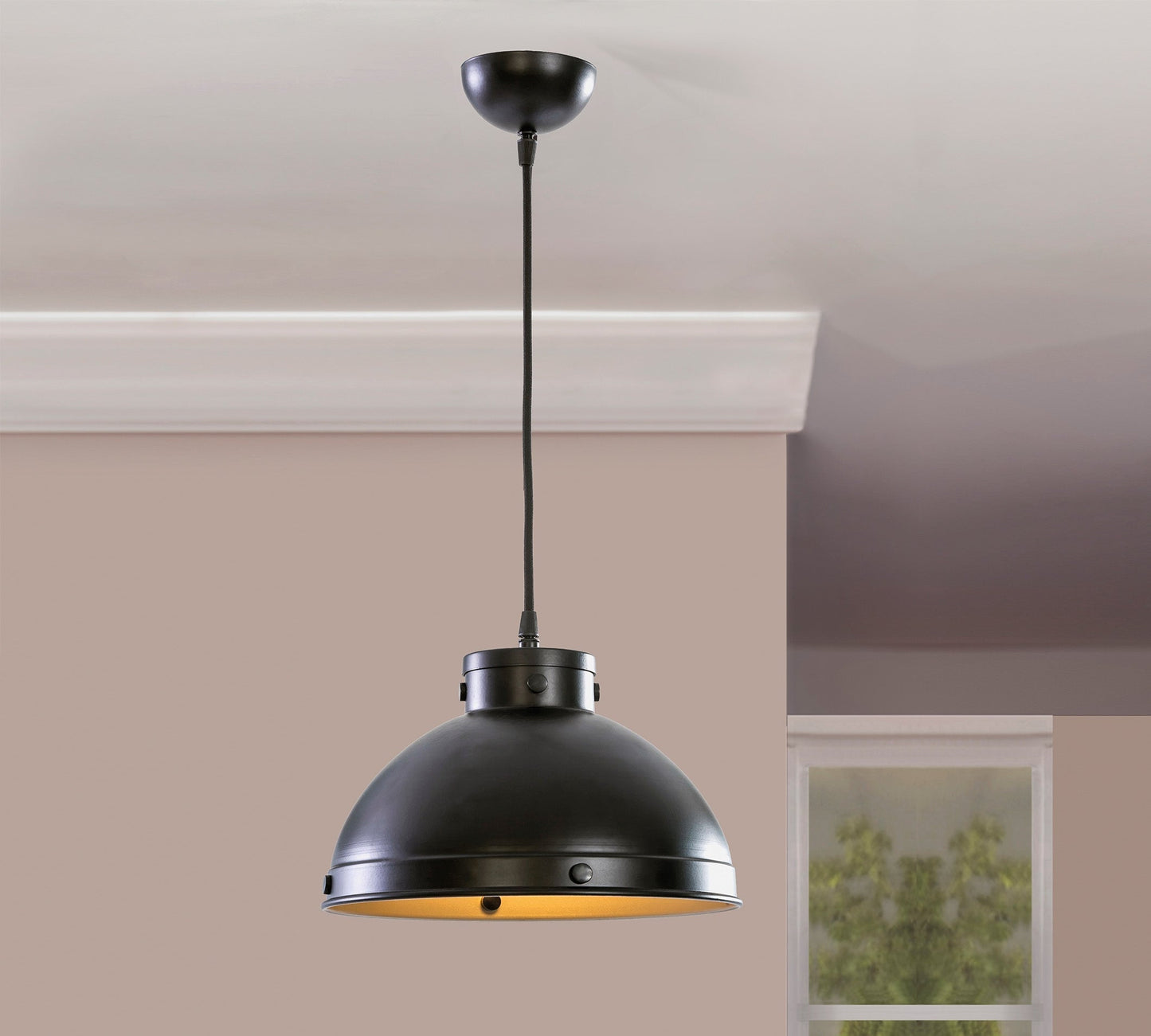 Lampada da soffitto scura