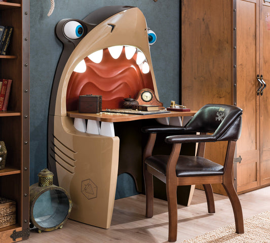 Bureau requin pirate