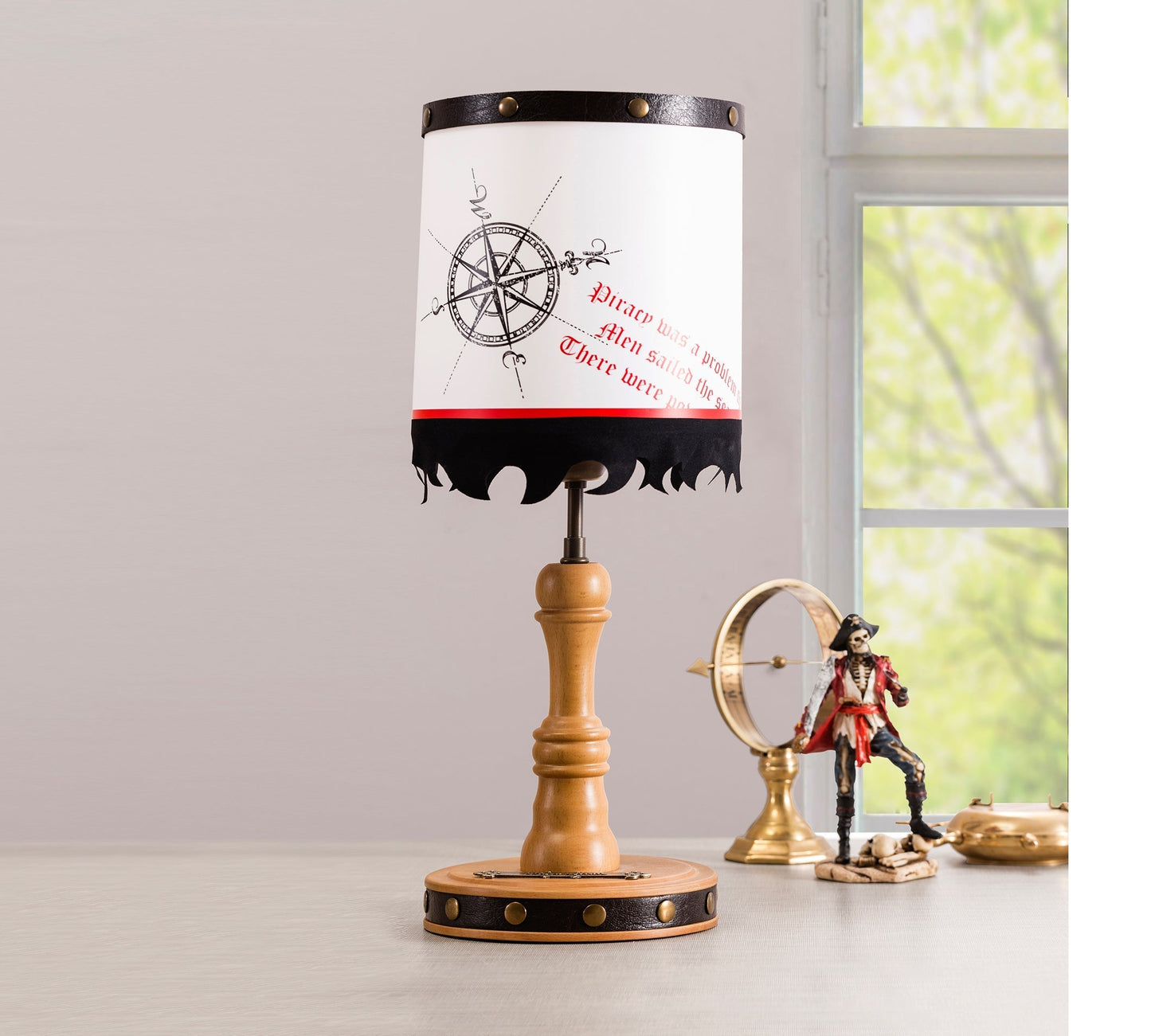 Lampe de table pirate