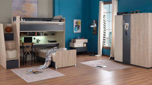 Cameretta completa  per ragazzi "Ares" stile moderno e funzionale con letto a ponte color rovere chiaro, beige e nero.