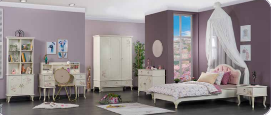 Complétez la chambre de fille "New Alacati" dans un style romantique avec un lit simple et une armoire à trois portes.