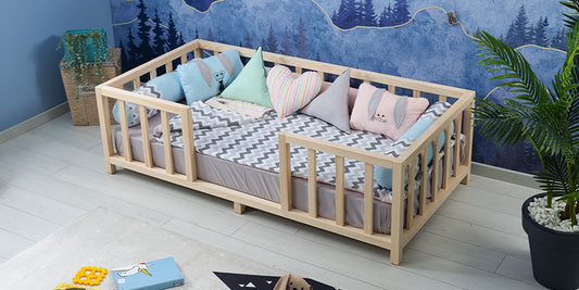 Letto singolo per bambino/a "Polly" color legno chiaro.