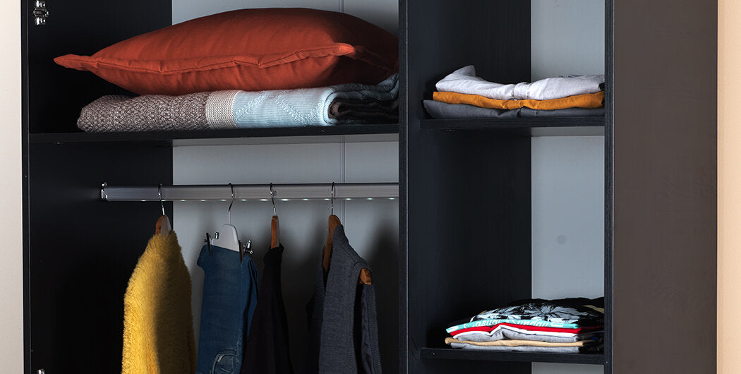 Chambre d'enfant complète "Tolède" de style élégant et fonctionnel en gris anthracite et bois.