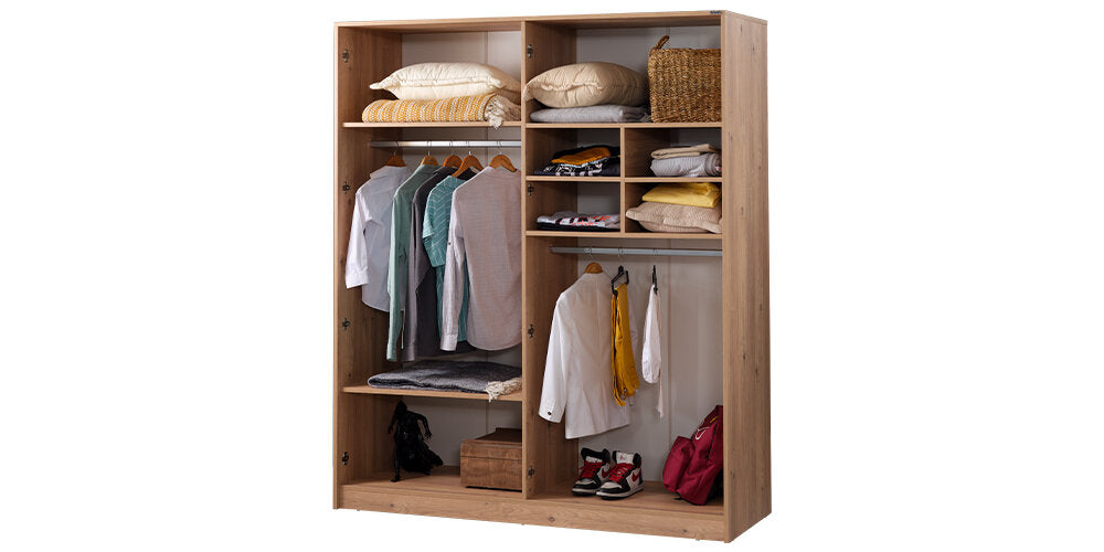 Chambre d'enfant complète "Valéry" de style classique en beige, bois et noir avec armoire à quatre portes.